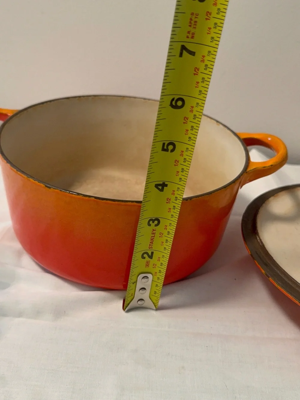 Le Creuset Orange Gradient Round Dutch Oven with Lid B 2 Qt see pictures